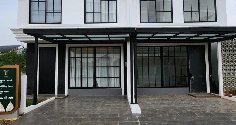 Rumah keren 3 lantai di Jakarta Barat